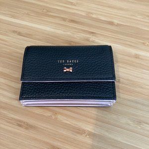 NWOT Ted Baker Eves Accordion Leather Card Case